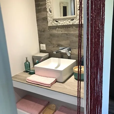 Marina Bed & Breakfast *